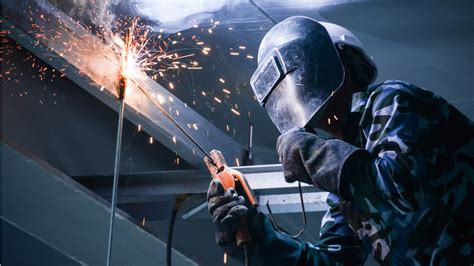 madisoncollege metal fabrication course|Welding Fundamentals certificate .